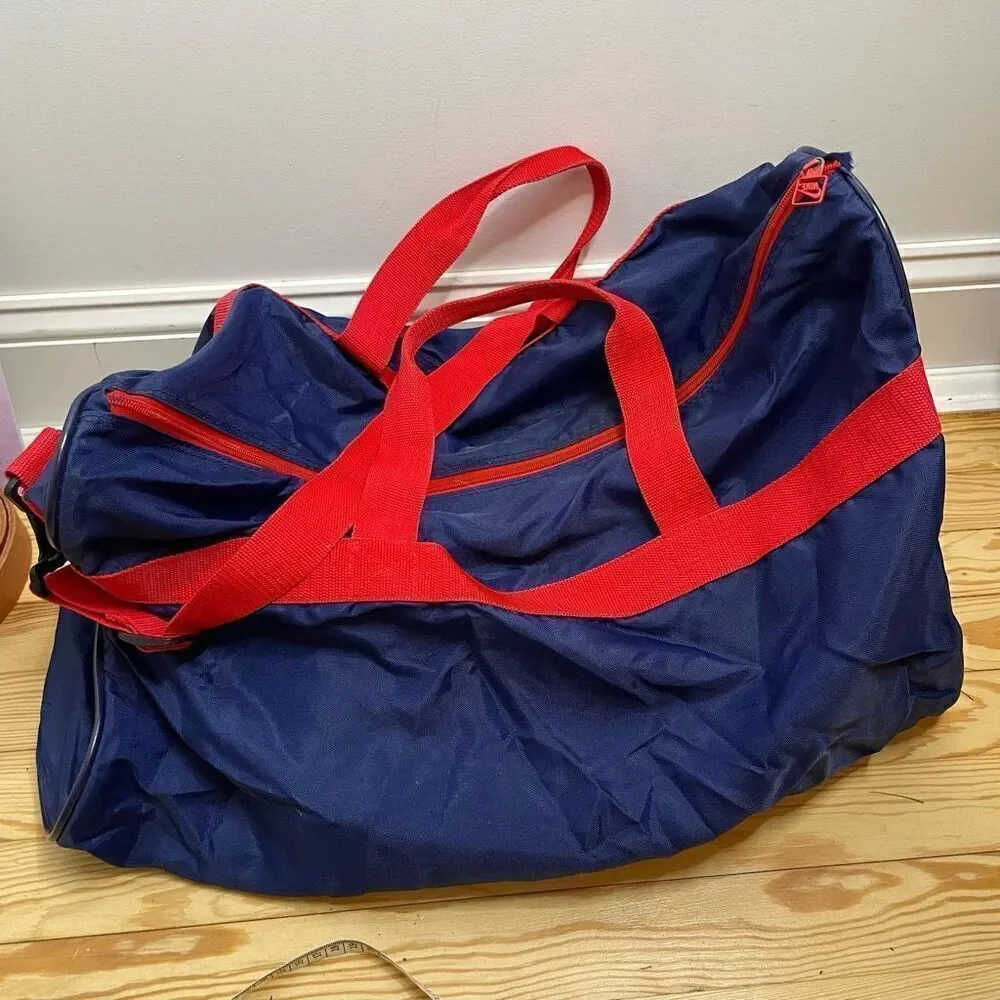 Vintage NIKE Duffle Gym Bag Taiwan Made‎ YKK Zippers RARE Travel Gym Blue Red